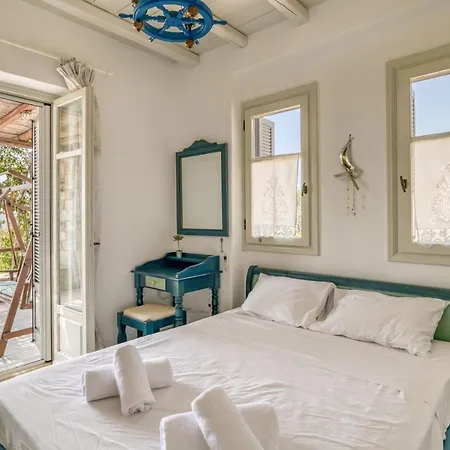 Villa Joyfull With Shared Pool Parikia (Paros)