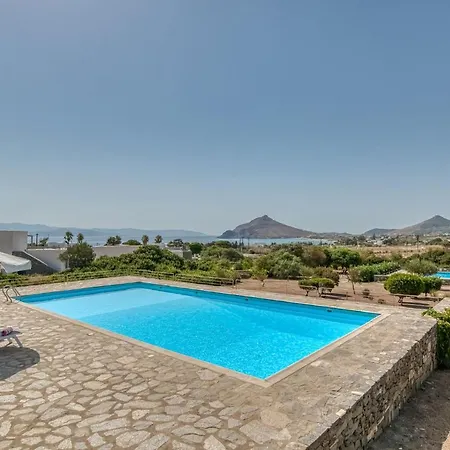 Joyfull With Shared Pool Villa