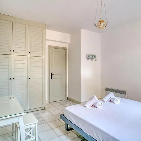 Villa Joyfull With Shared Pool Parikia (Paros)